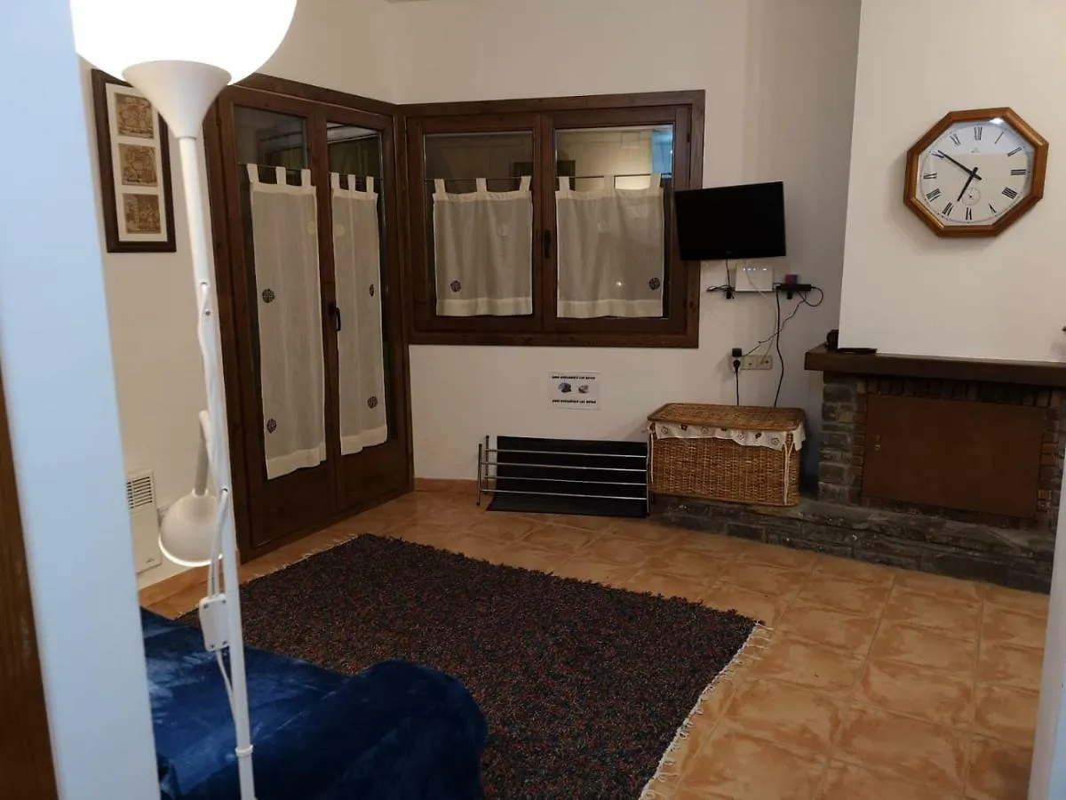 Apartment Apartament De La Lali Roni Spain